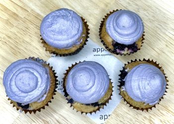 IWD mini dietary cupcake with purple icing (gf)(vegan) (2 per serve)